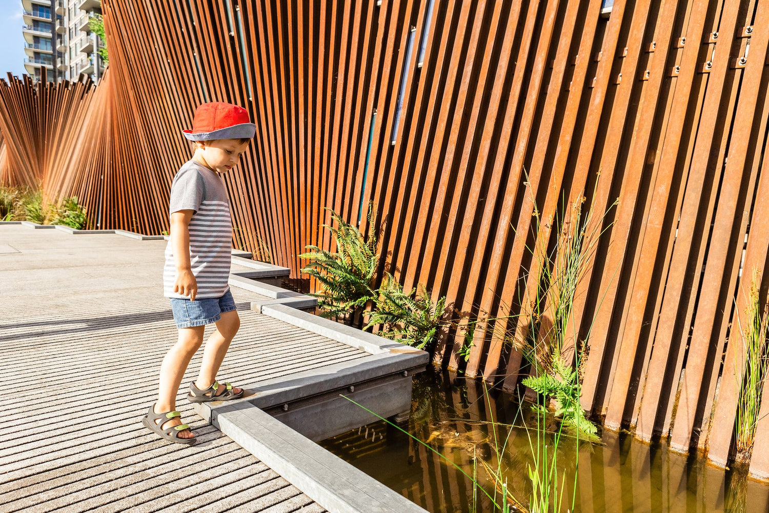 H & S Metalcraft - Outdoors corten steel Fencing art 